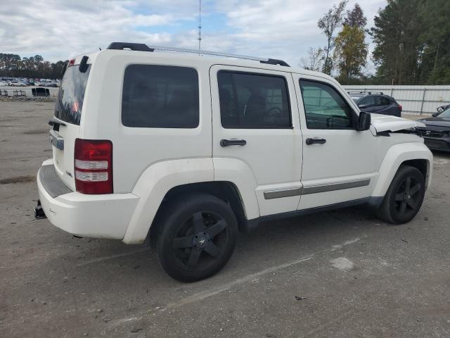 Photo 2 VIN: 1J8GN58K18W147870 - JEEP LIBERTY LI 