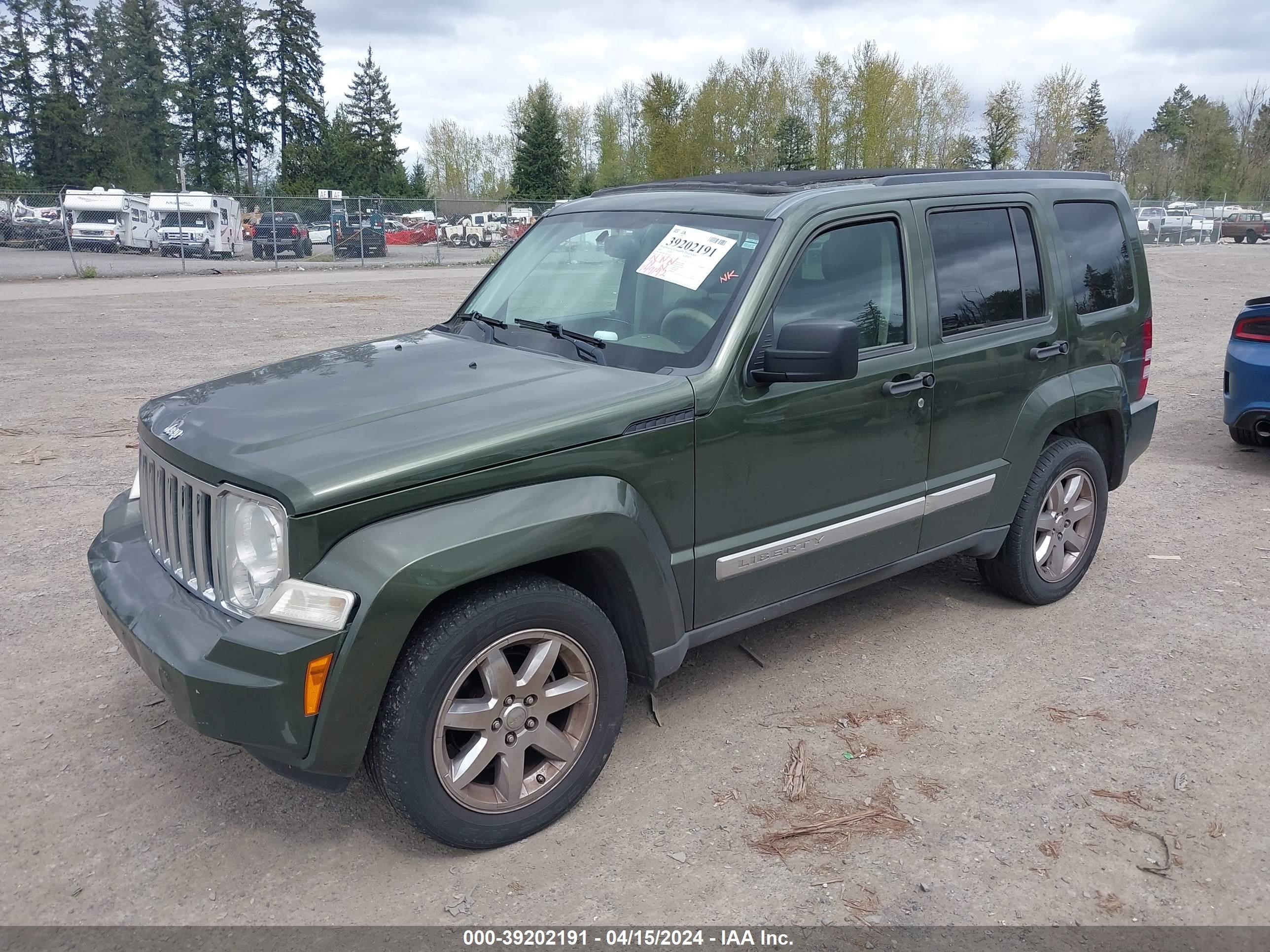 Photo 1 VIN: 1J8GN58K18W176334 - JEEP LIBERTY (NORTH AMERICA) 