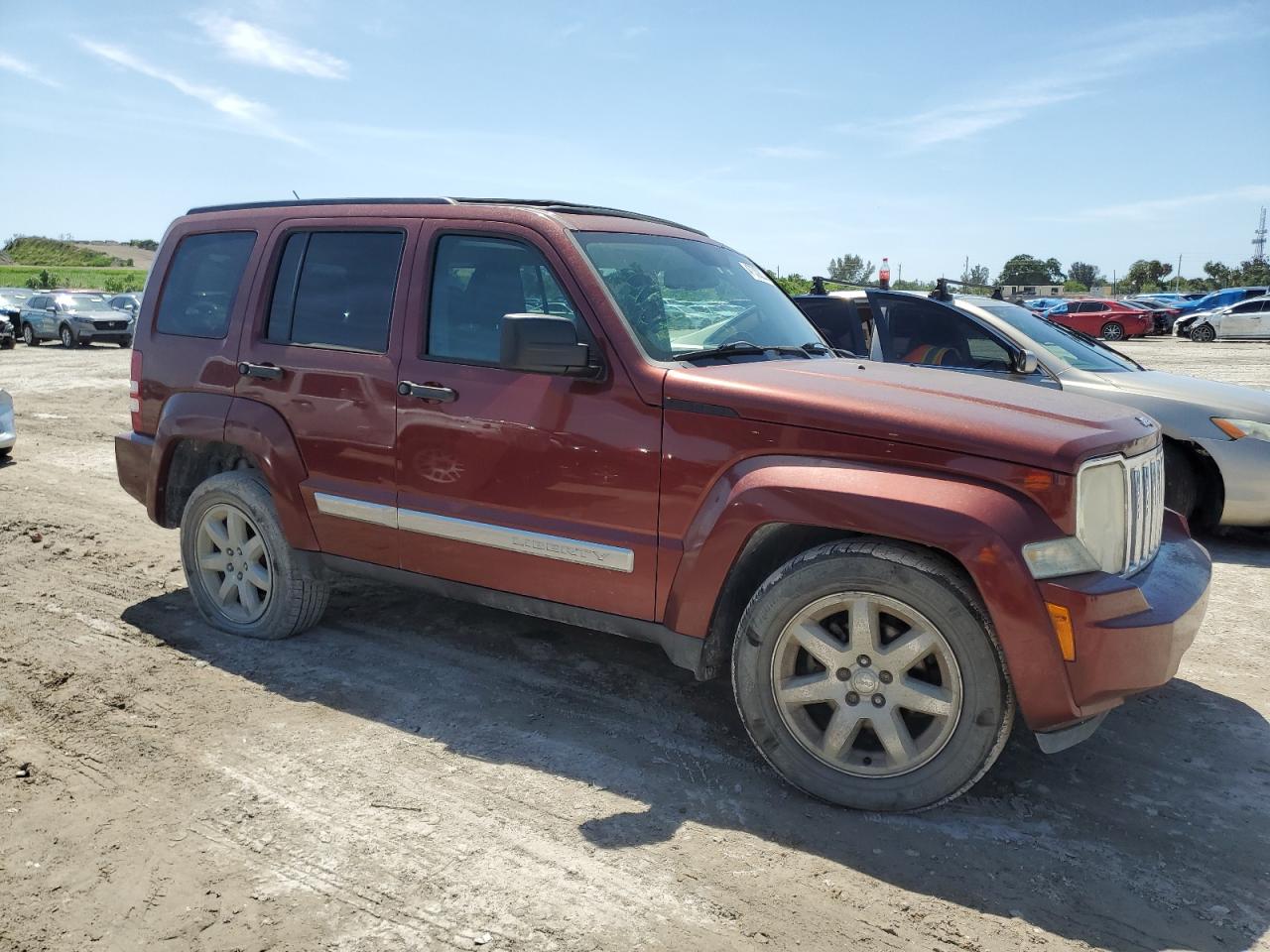 Photo 3 VIN: 1J8GN58K29W527172 - JEEP LIBERTY (NORTH AMERICA) 