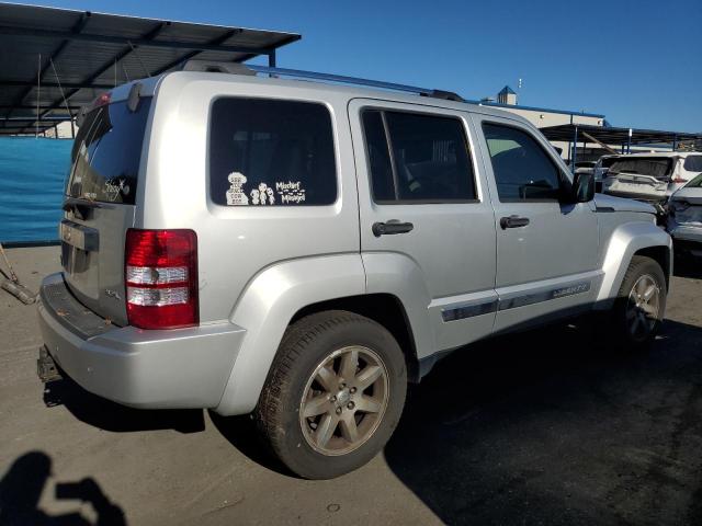 Photo 2 VIN: 1J8GN58K38W168459 - JEEP LIBERTY LI 