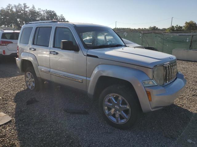 Photo 3 VIN: 1J8GN58K68W157195 - JEEP LIBERTY LI 