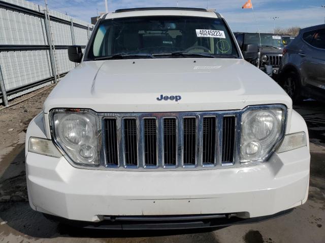 Photo 4 VIN: 1J8GN58K68W211983 - JEEP LIBERTY SP 