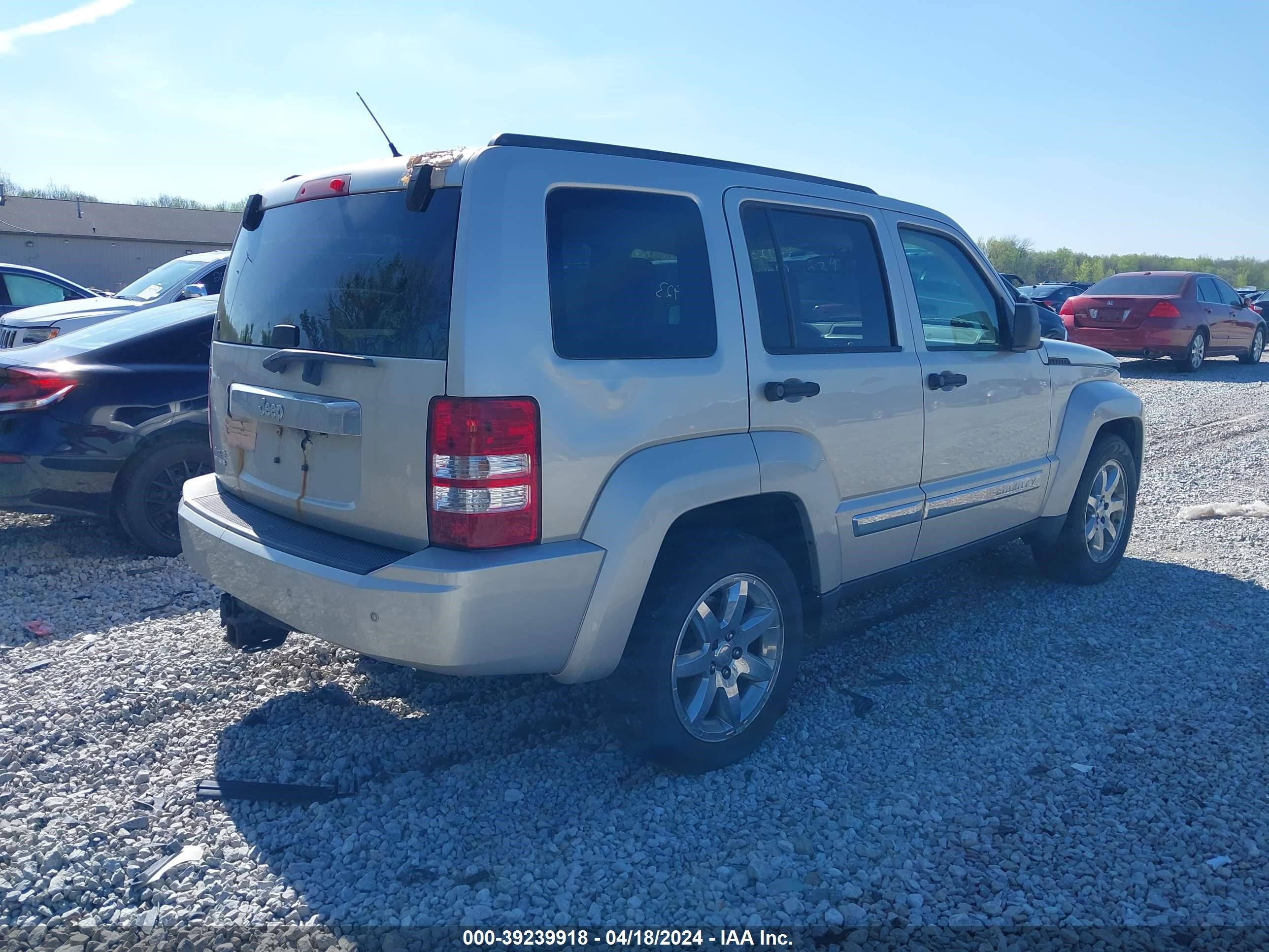 Photo 3 VIN: 1J8GN58K69W547845 - JEEP LIBERTY (NORTH AMERICA) 