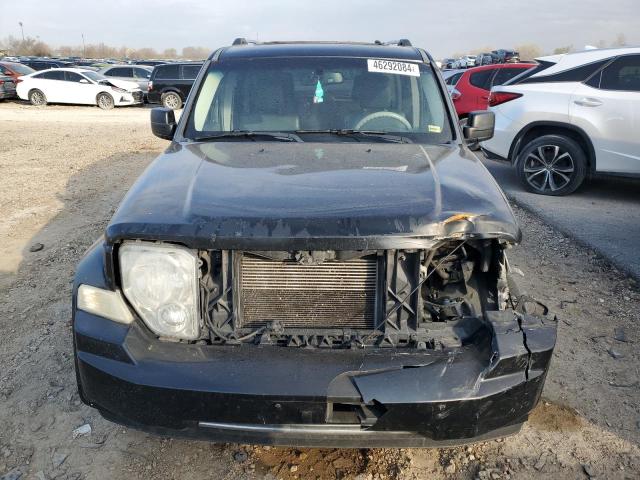 Photo 4 VIN: 1J8GN58K98W161466 - JEEP LIBERTY 