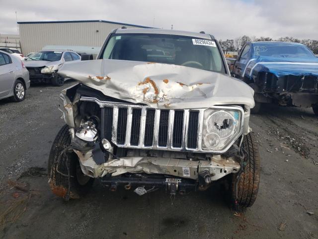 Photo 4 VIN: 1J8GN58KX8W198557 - JEEP LIBERTY LI 