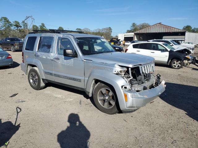 Photo 3 VIN: 1J8GP28K08W103559 - JEEP LIBERTY 