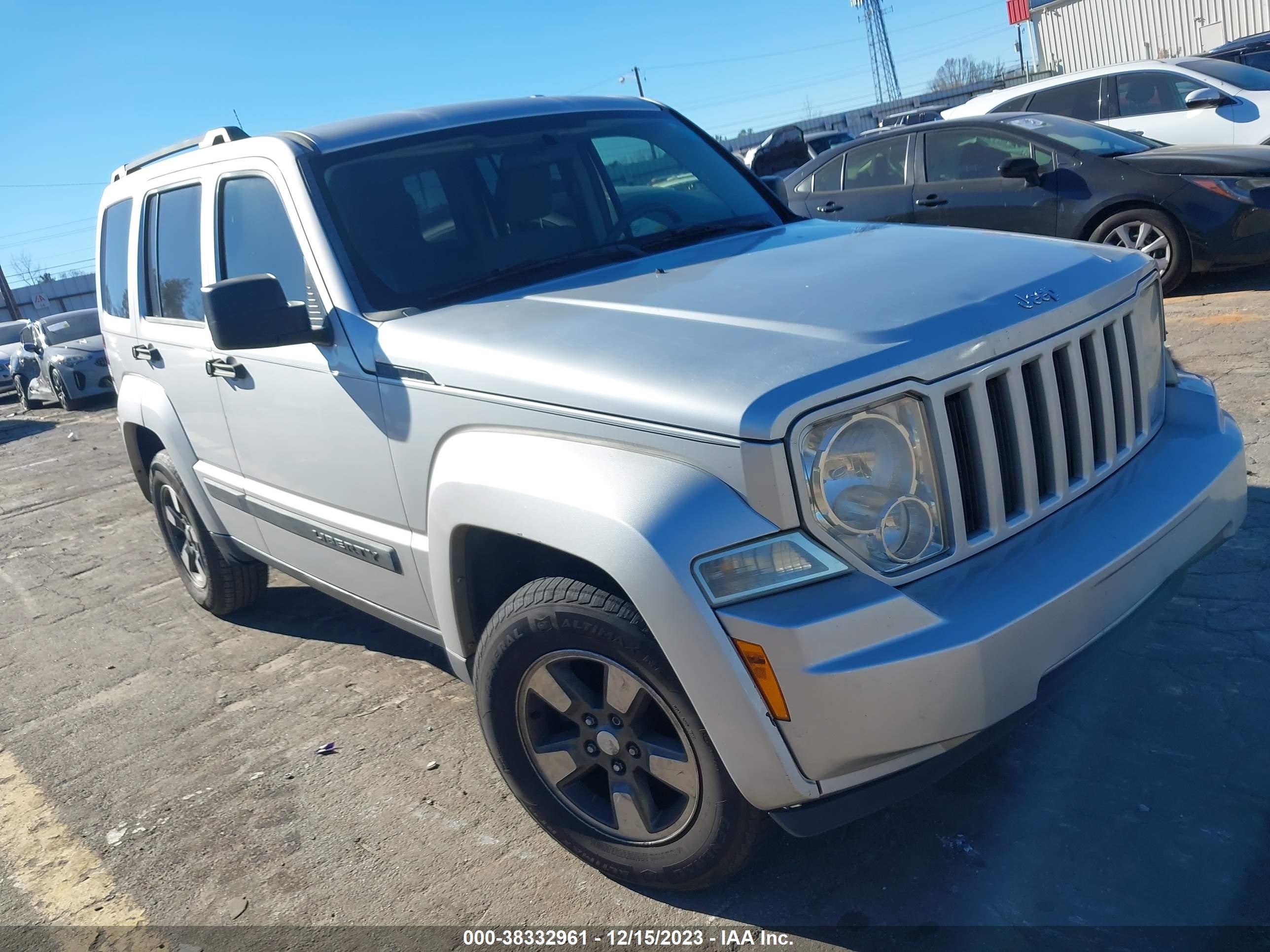 Photo 0 VIN: 1J8GP28K08W172994 - JEEP LIBERTY (NORTH AMERICA) 