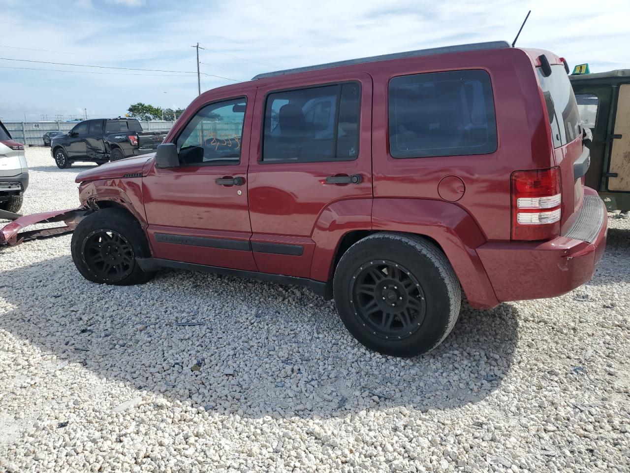 Photo 1 VIN: 1J8GP28K08W228125 - JEEP LIBERTY (NORTH AMERICA) 