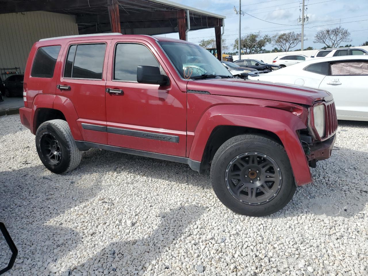 Photo 3 VIN: 1J8GP28K08W228125 - JEEP LIBERTY (NORTH AMERICA) 