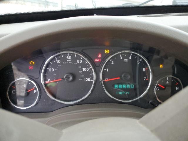 Photo 8 VIN: 1J8GP28K28W165321 - JEEP LIBERTY SP 