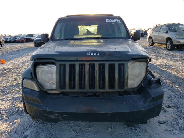 Photo 4 VIN: 1J8GP28K28W233441 - JEEP LIBERTY 