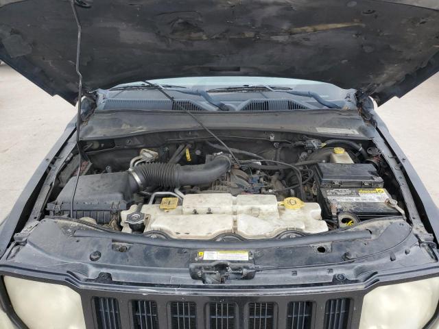 Photo 11 VIN: 1J8GP28K38W273592 - JEEP LIBERTY 