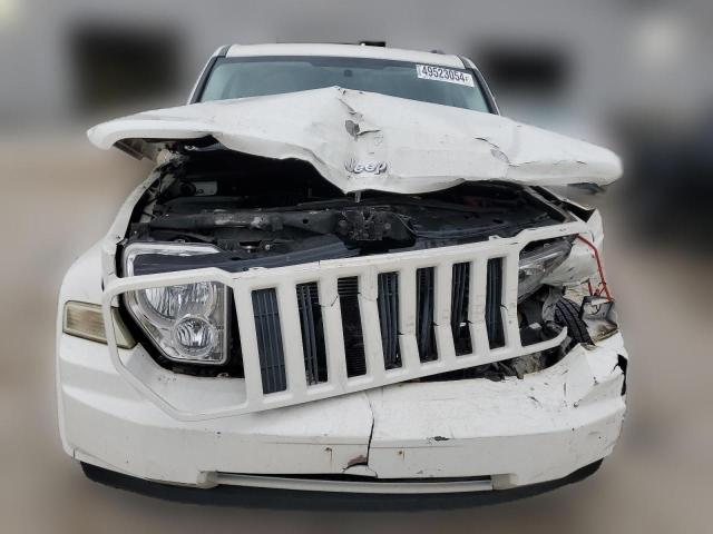 Photo 4 VIN: 1J8GP28K58W144415 - JEEP LIBERTY 