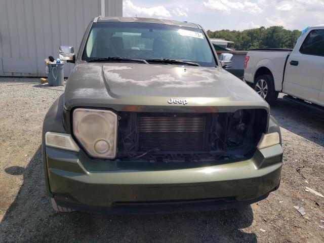 Photo 4 VIN: 1J8GP28K58W232946 - JEEP LIBERTY SP 