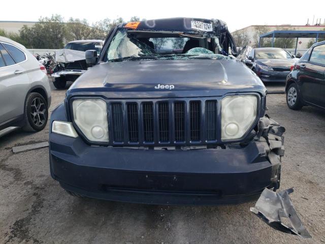 Photo 4 VIN: 1J8GP28K68W213631 - JEEP LIBERTY 