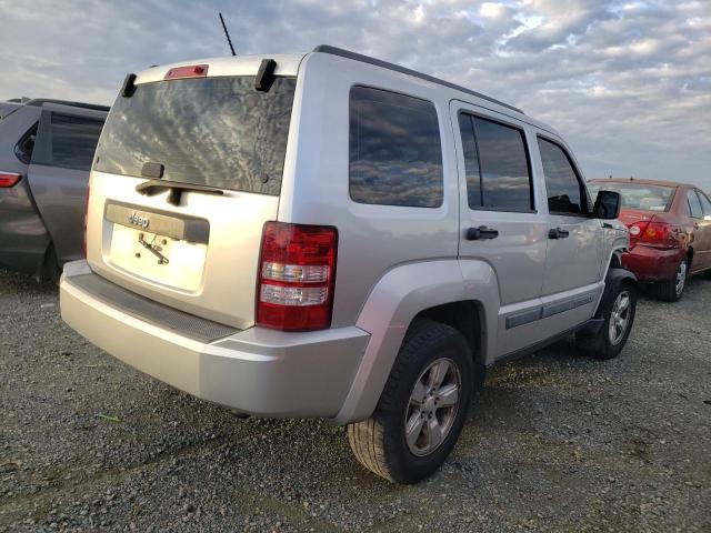 Photo 2 VIN: 1J8GP28K69W546705 - JEEP LIBERTY 