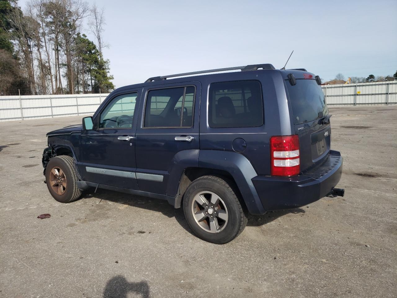 Photo 1 VIN: 1J8GP28K78W172913 - JEEP LIBERTY (NORTH AMERICA) 