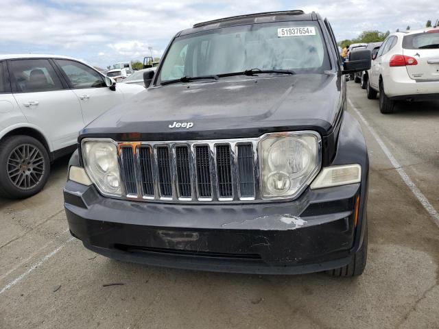 Photo 4 VIN: 1J8GP28K88W252205 - JEEP LIBERTY 