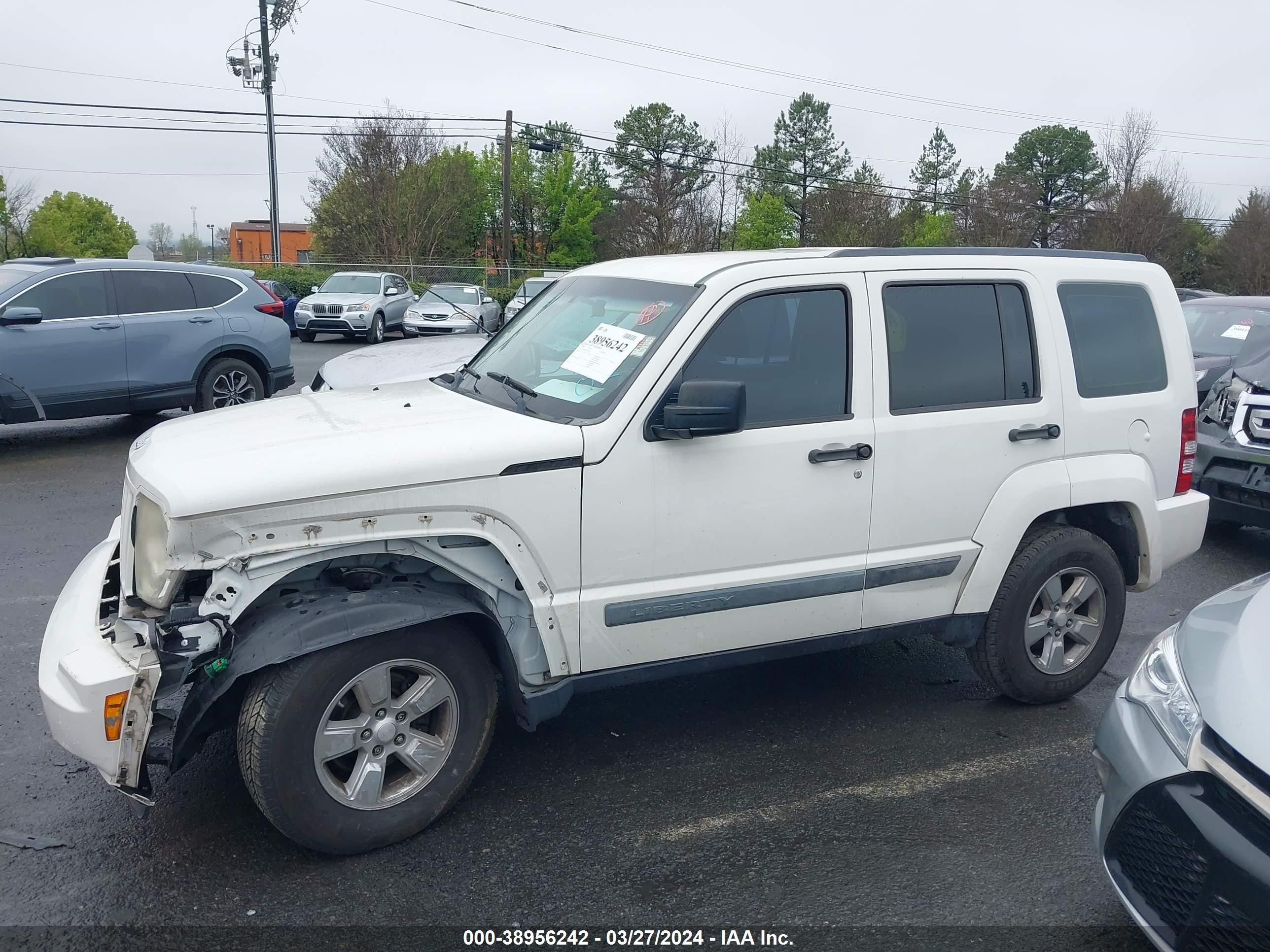 Photo 13 VIN: 1J8GP28K99W552059 - JEEP LIBERTY (NORTH AMERICA) 