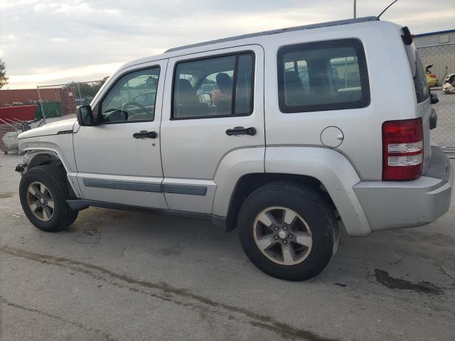 Photo 1 VIN: 1J8GP28KX8W106825 - JEEP LIBERTY SP 