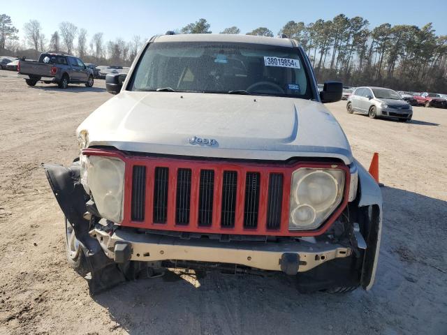 Photo 4 VIN: 1J8GP58K18W166865 - JEEP LIBERTY 