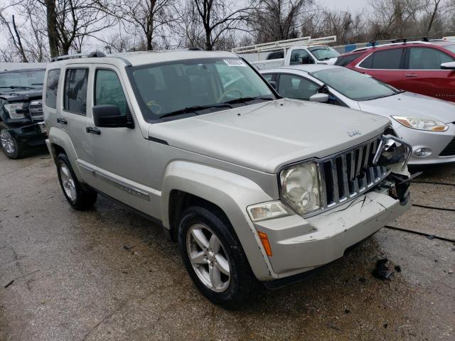 Photo 3 VIN: 1J8GP58K18W195315 - JEEP LIBERTY 