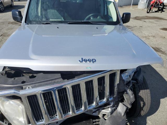 Photo 10 VIN: 1J8GP58K18W268070 - JEEP LIBERTY LI 