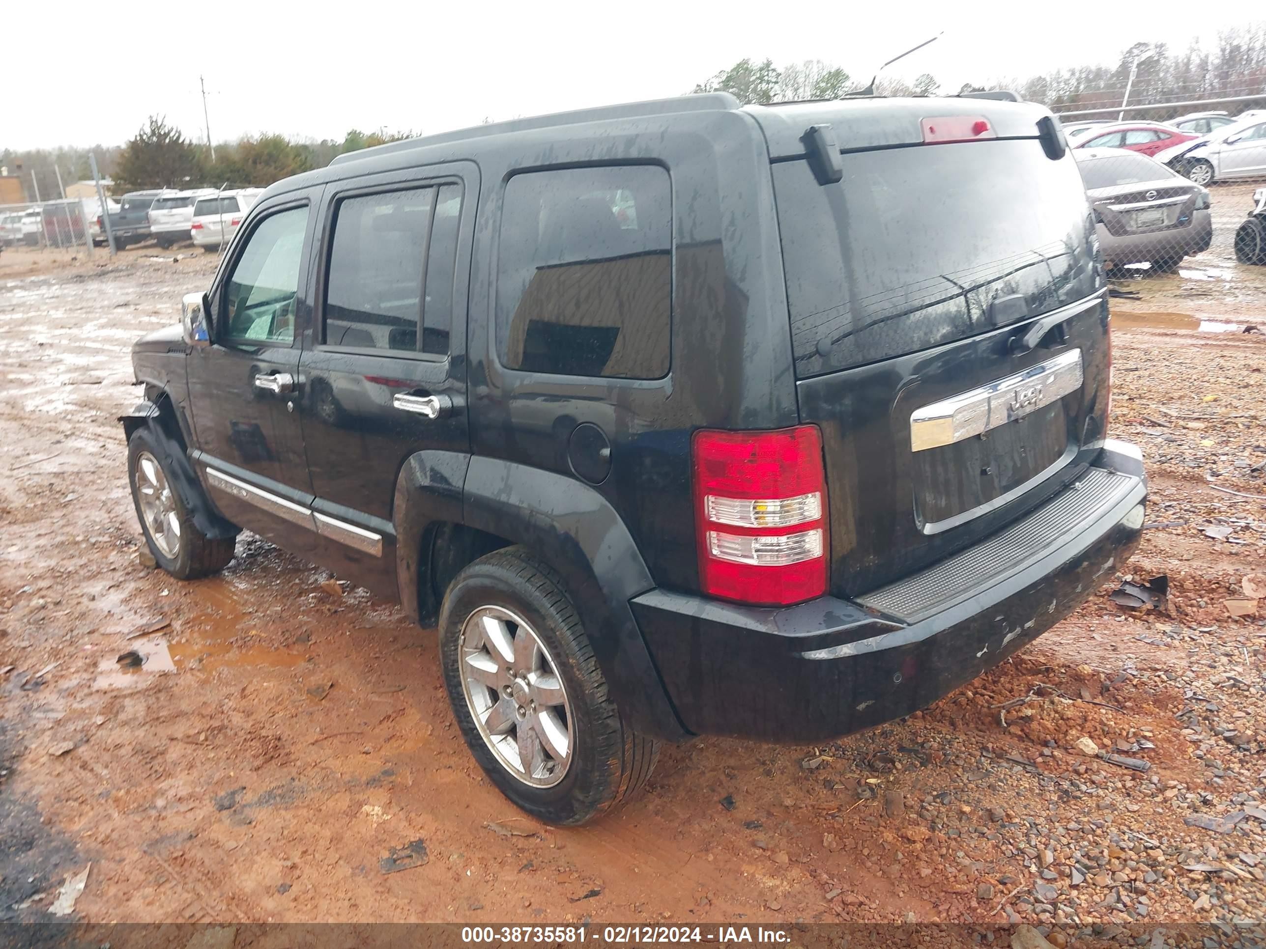 Photo 2 VIN: 1J8GP58K48W280326 - JEEP LIBERTY (NORTH AMERICA) 