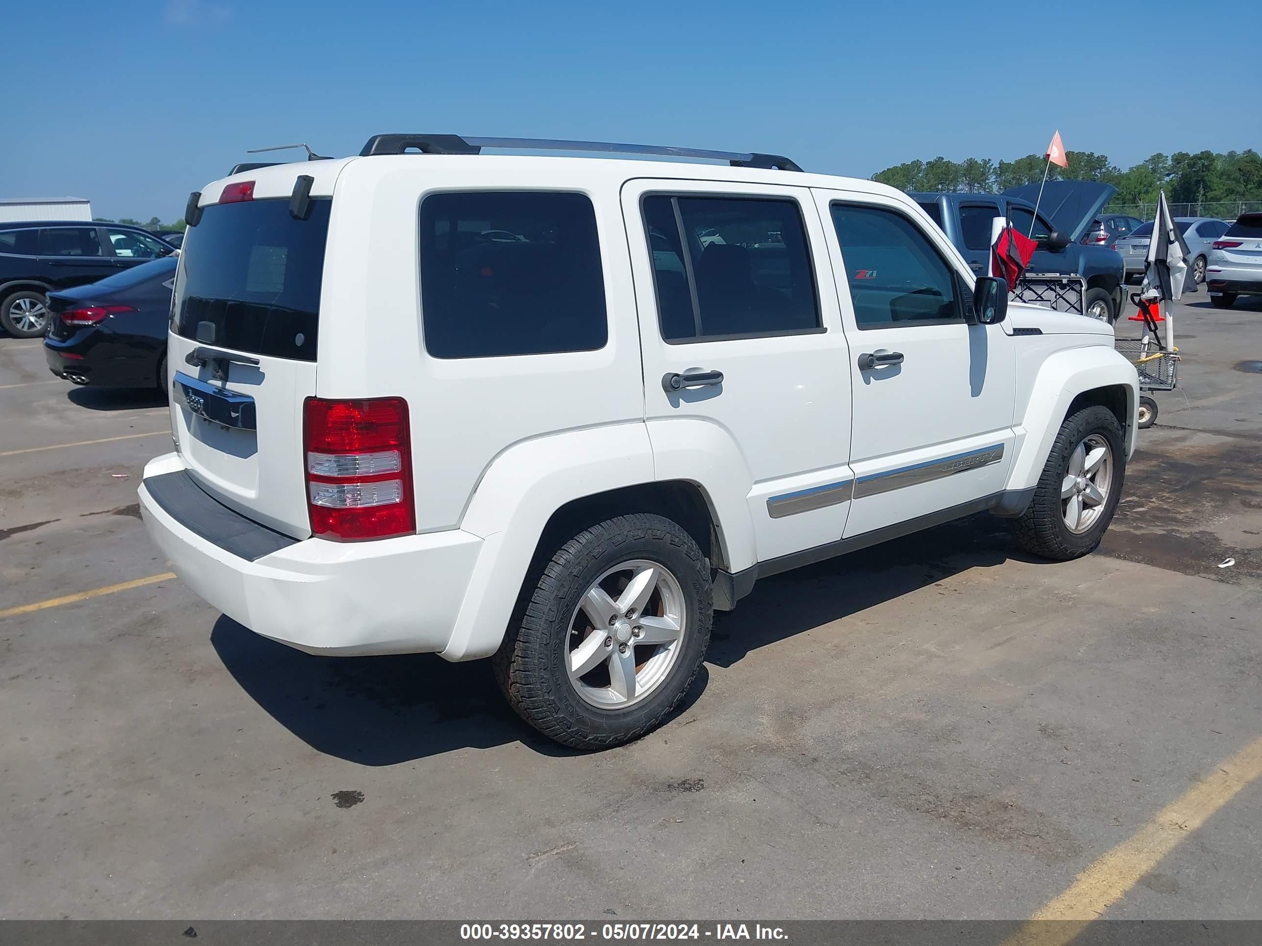 Photo 3 VIN: 1J8GP58K79W529431 - JEEP LIBERTY (NORTH AMERICA) 