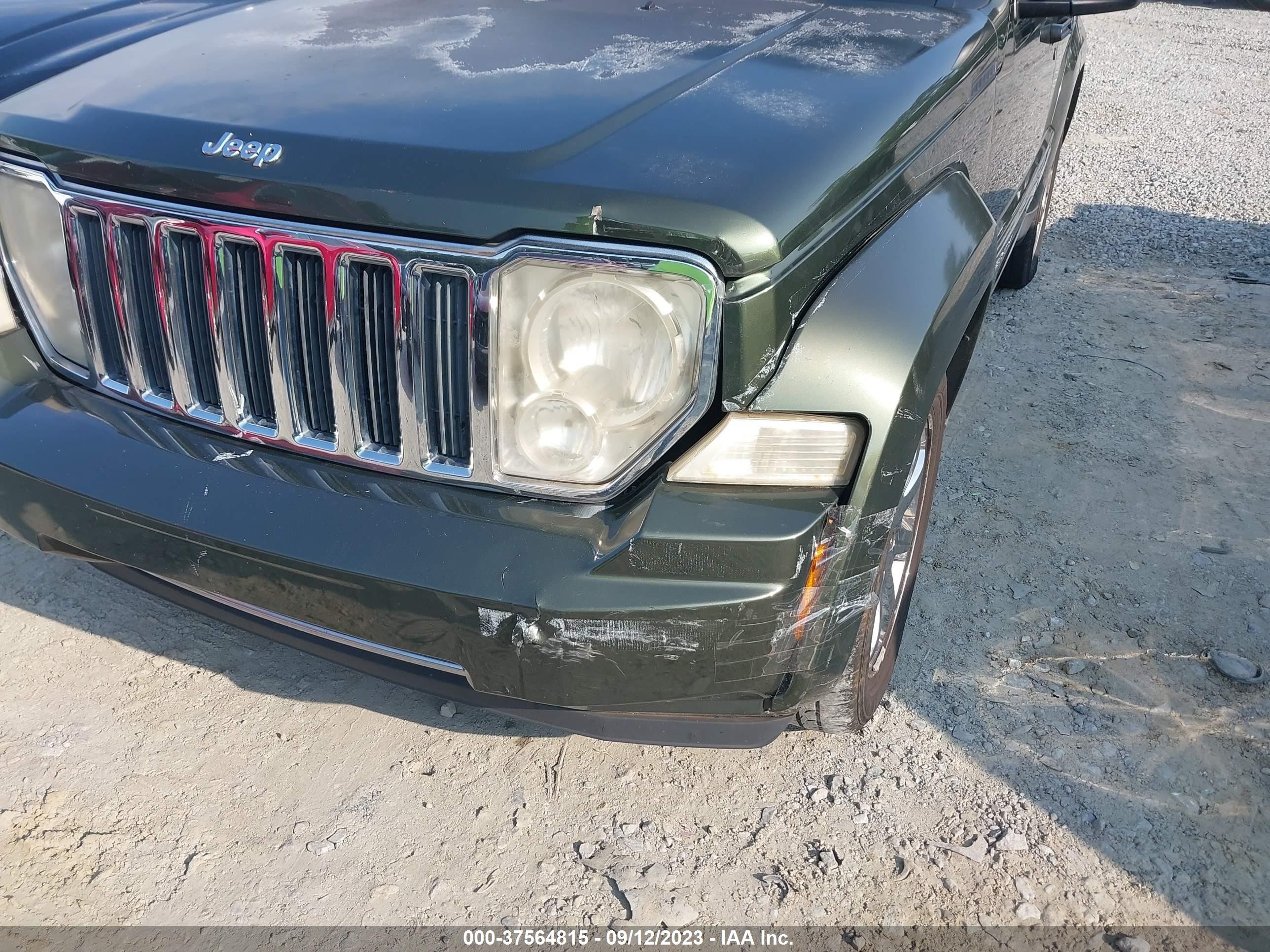 Photo 5 VIN: 1J8GP58K88W100345 - JEEP LIBERTY (NORTH AMERICA) 