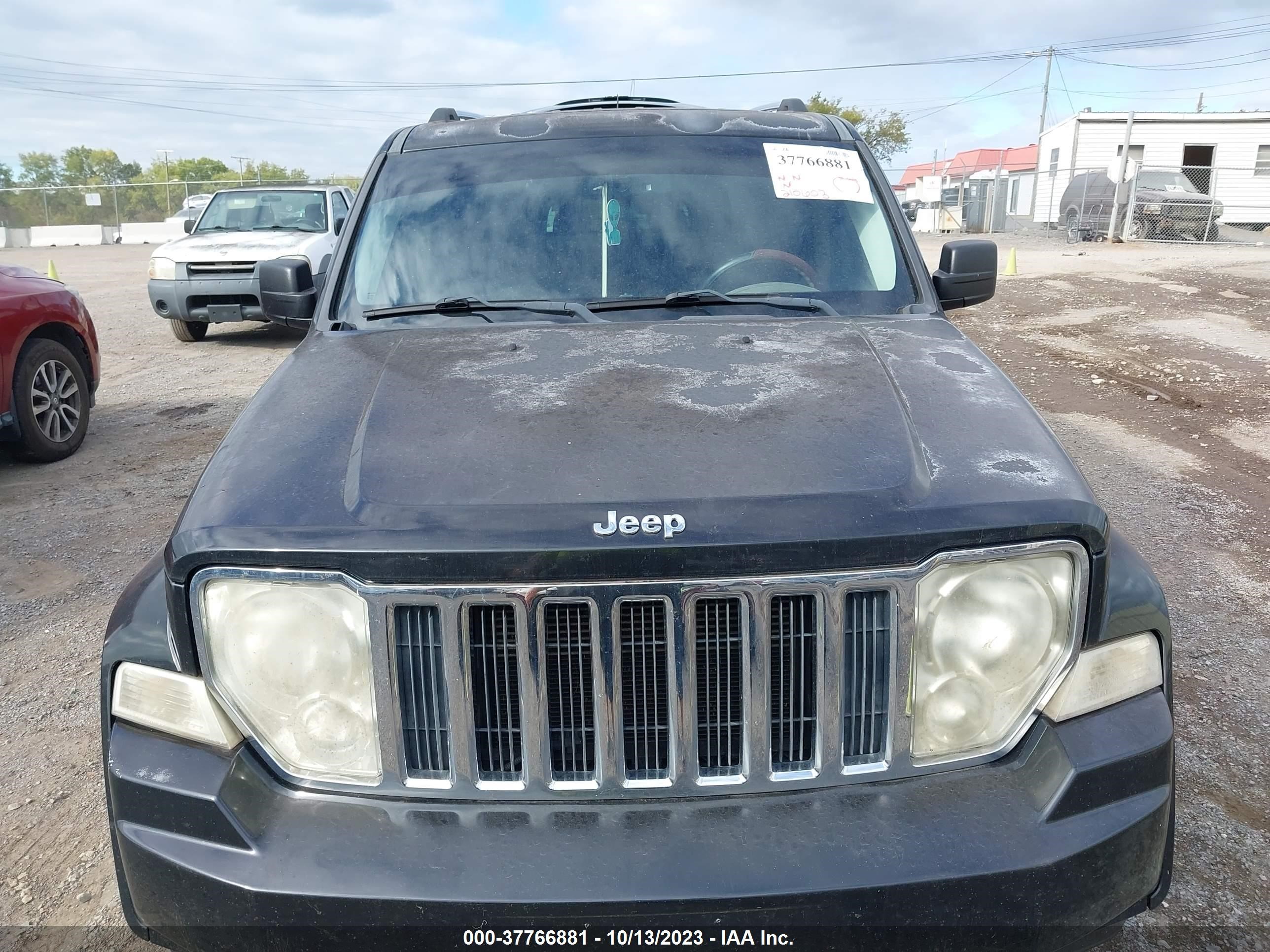 Photo 5 VIN: 1J8GP58K88W161226 - JEEP LIBERTY (NORTH AMERICA) 