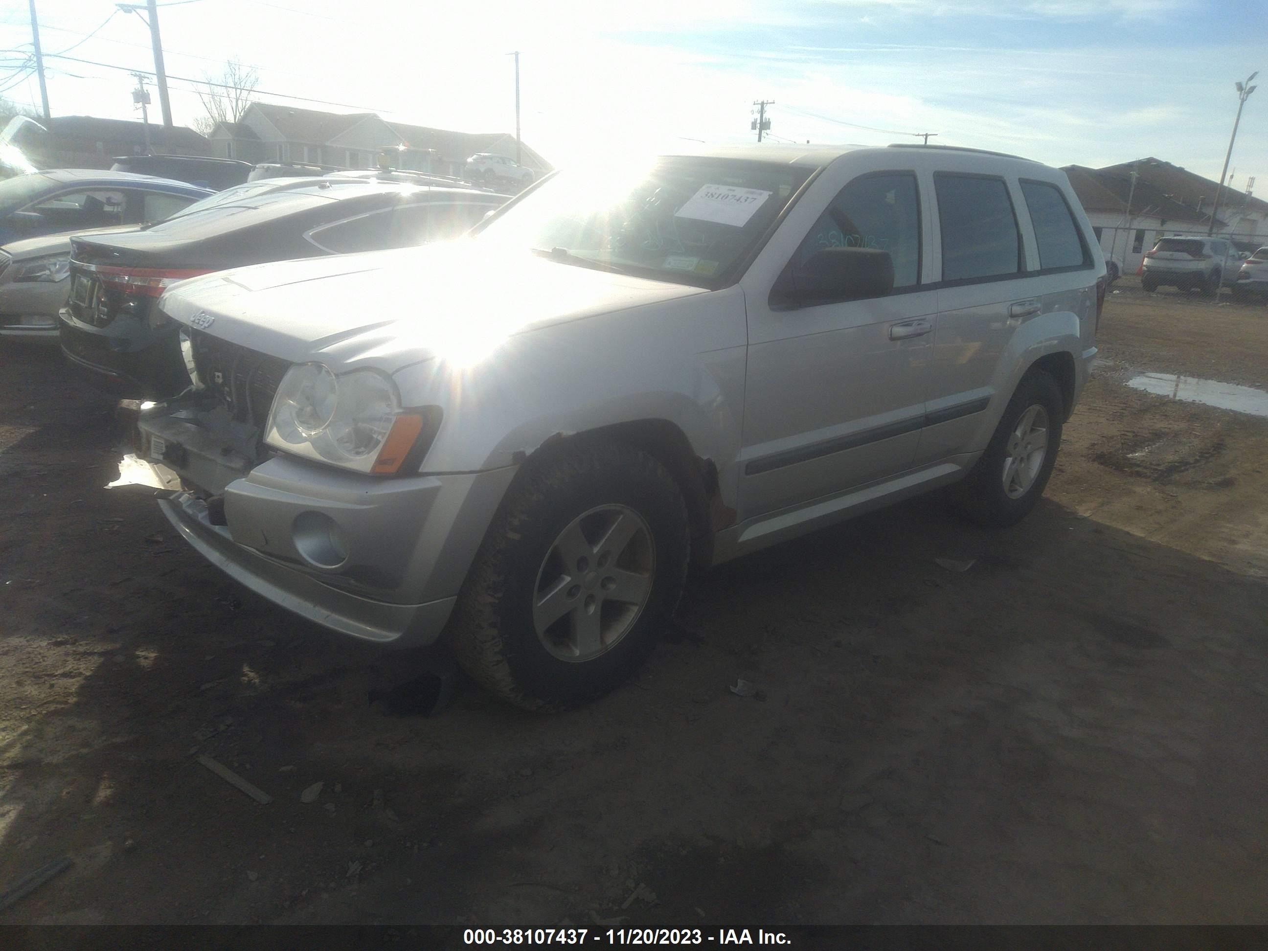 Photo 1 VIN: 1J8GR48K07C688486 - JEEP GRAND CHEROKEE 