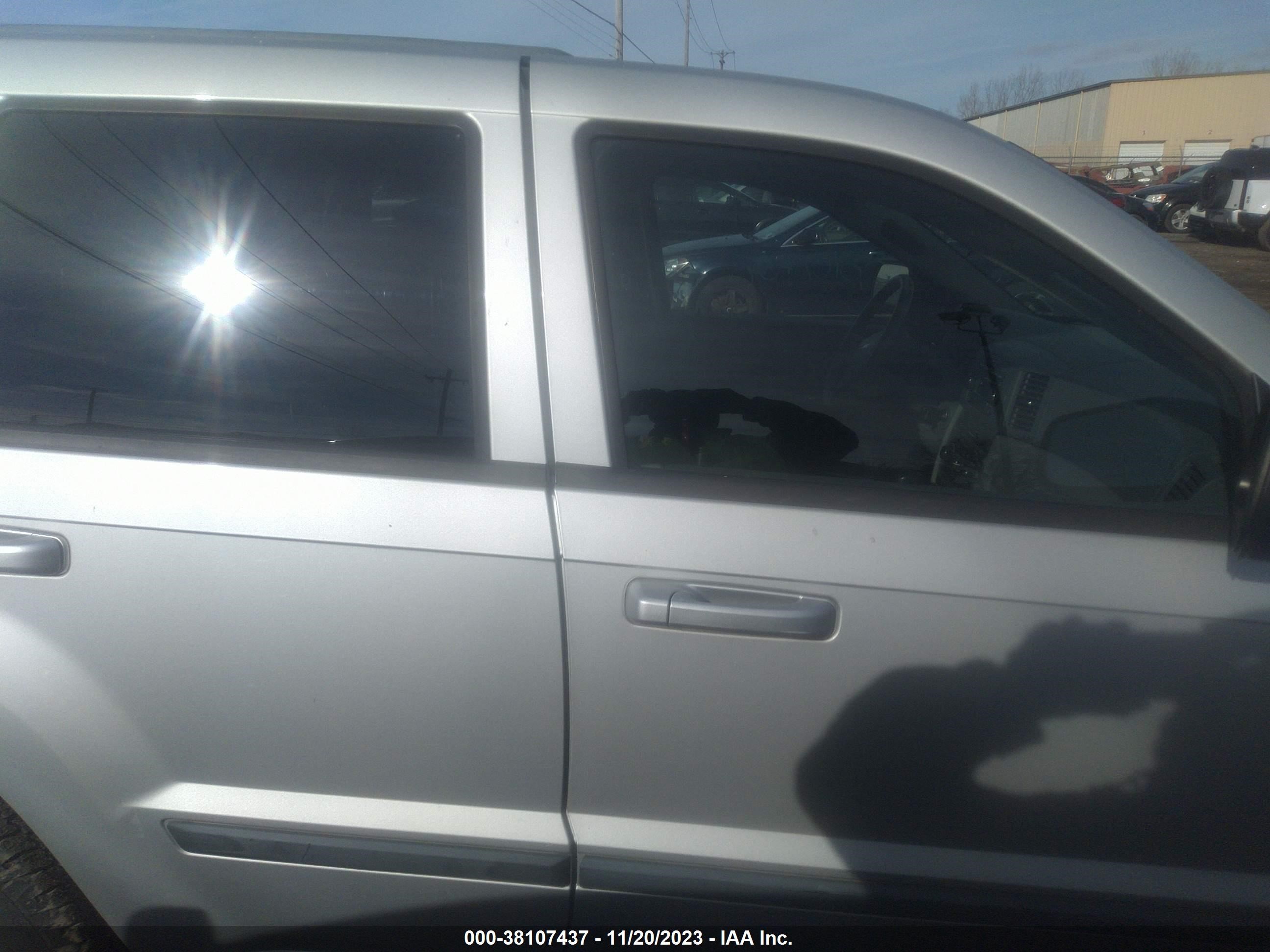 Photo 13 VIN: 1J8GR48K07C688486 - JEEP GRAND CHEROKEE 