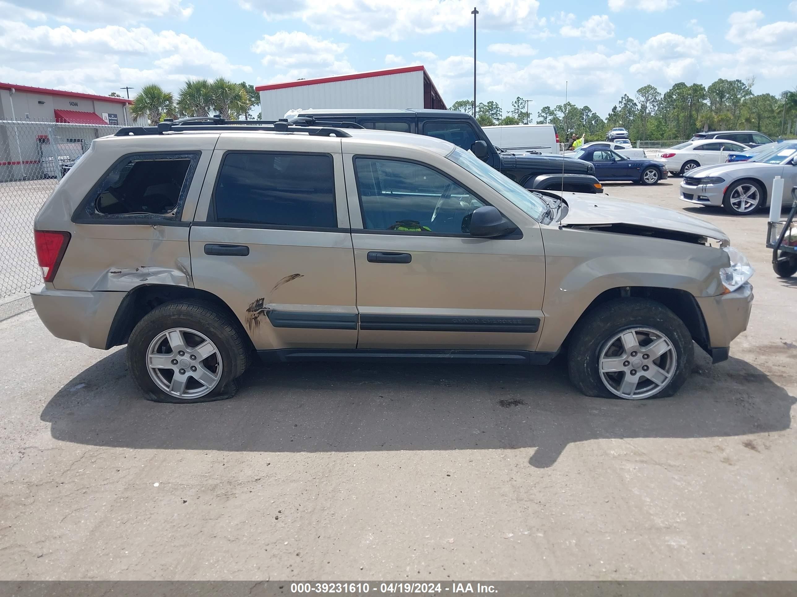 Photo 12 VIN: 1J8GR48K16C265981 - JEEP GRAND CHEROKEE 