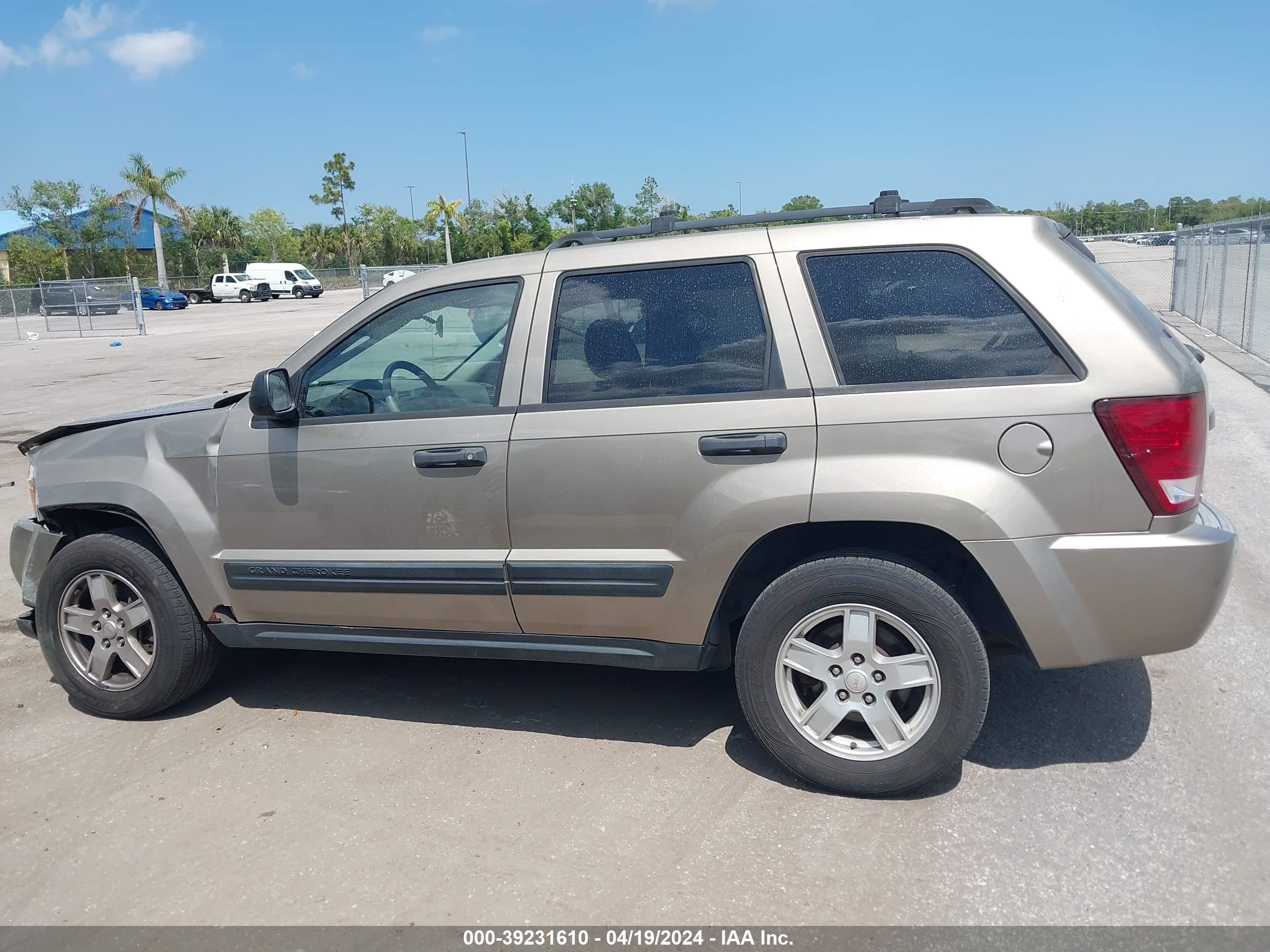 Photo 13 VIN: 1J8GR48K16C265981 - JEEP GRAND CHEROKEE 