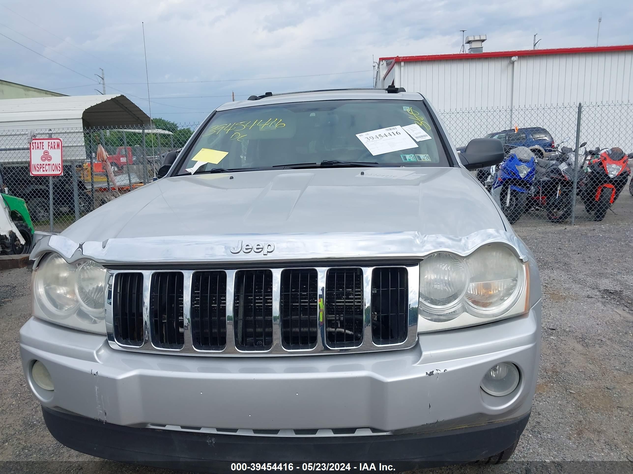 Photo 9 VIN: 1J8GR48K27C573765 - JEEP GRAND CHEROKEE 