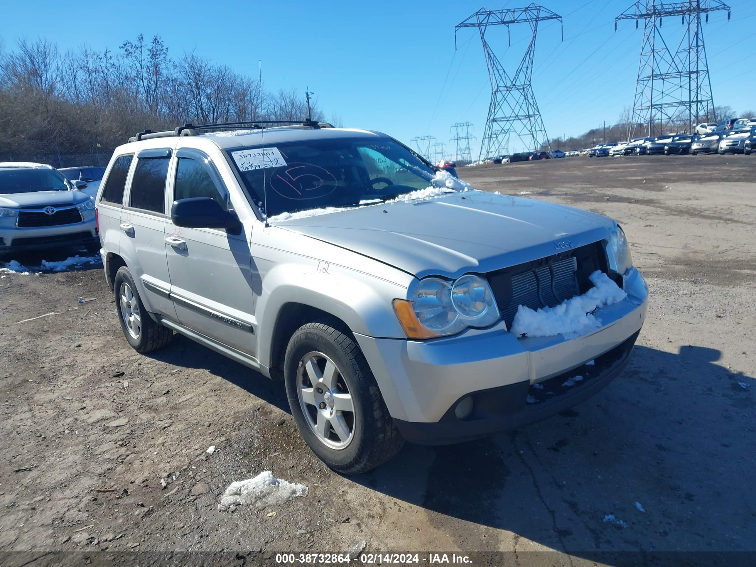 Photo 5 VIN: 1J8GR48K38C139768 - JEEP GRAND CHEROKEE 