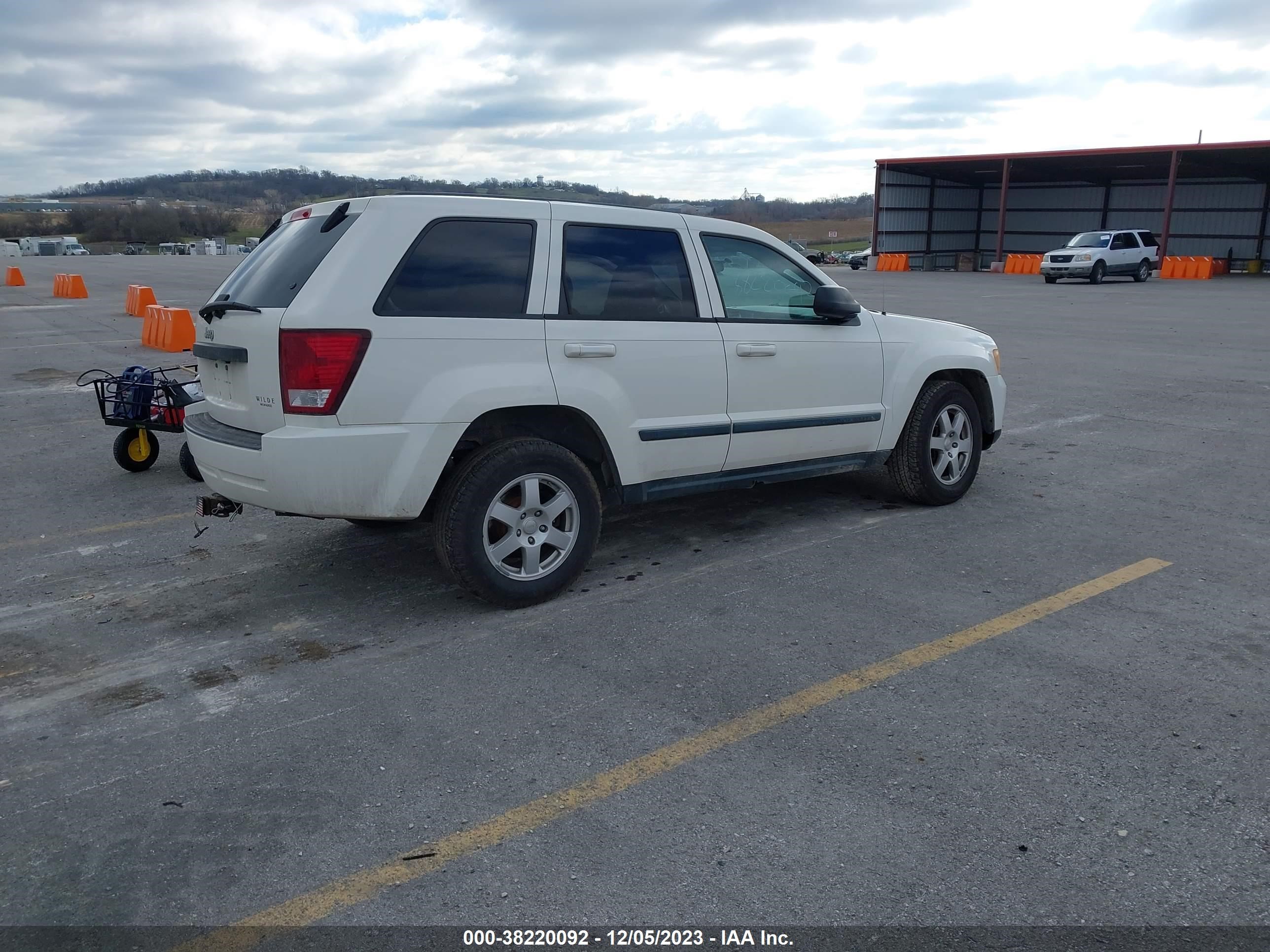 Photo 3 VIN: 1J8GR48K38C199596 - JEEP GRAND CHEROKEE 