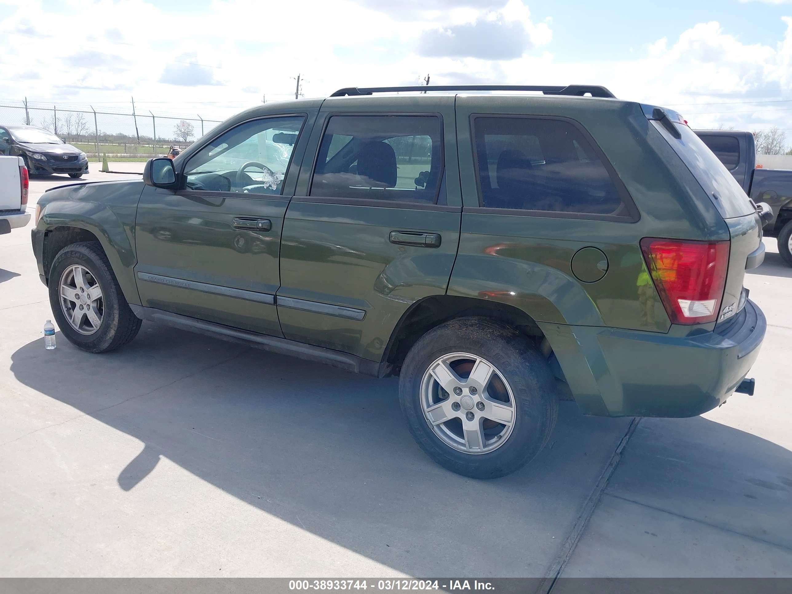 Photo 2 VIN: 1J8GR48K47C603164 - JEEP GRAND CHEROKEE 