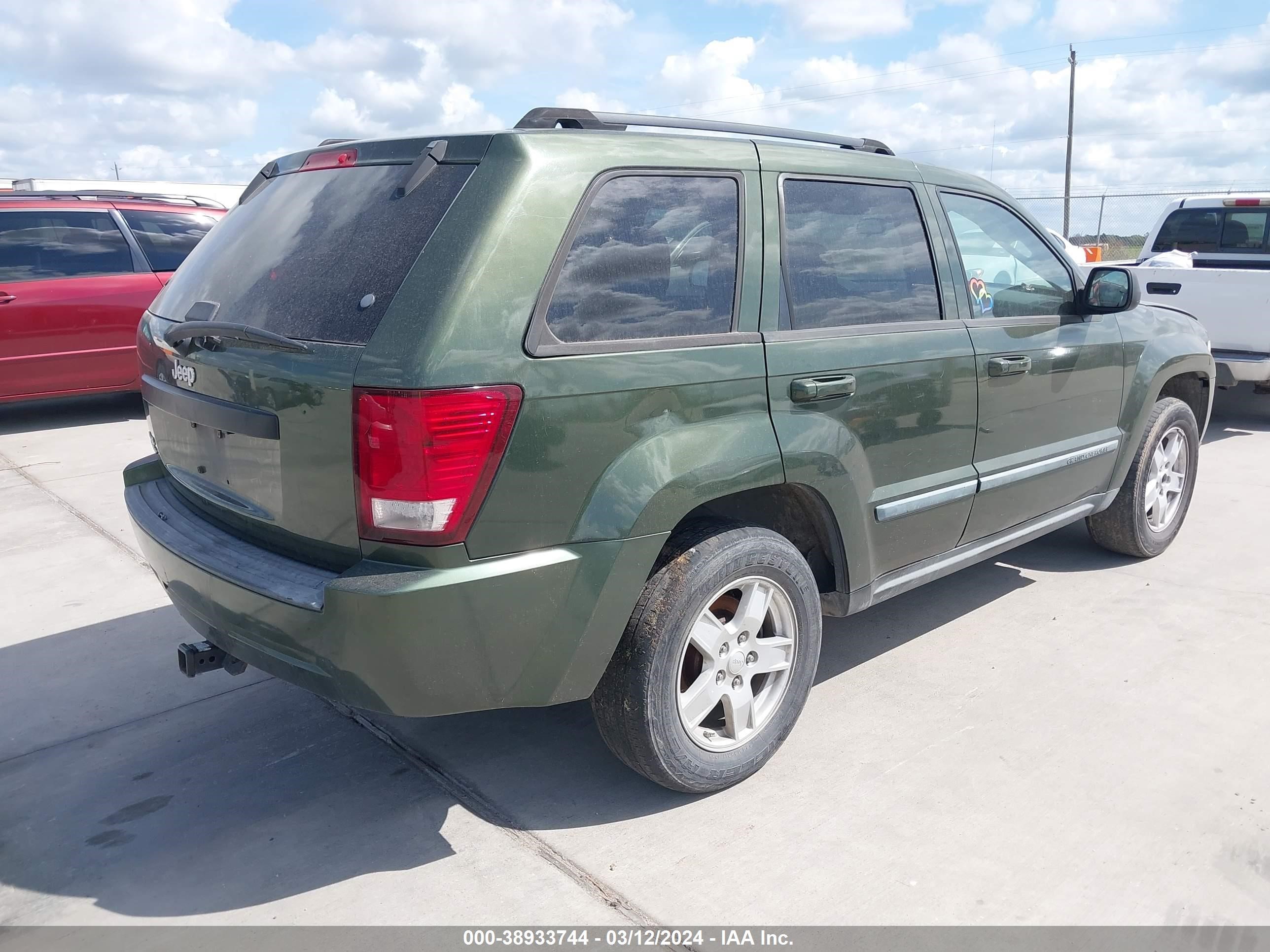 Photo 3 VIN: 1J8GR48K47C603164 - JEEP GRAND CHEROKEE 