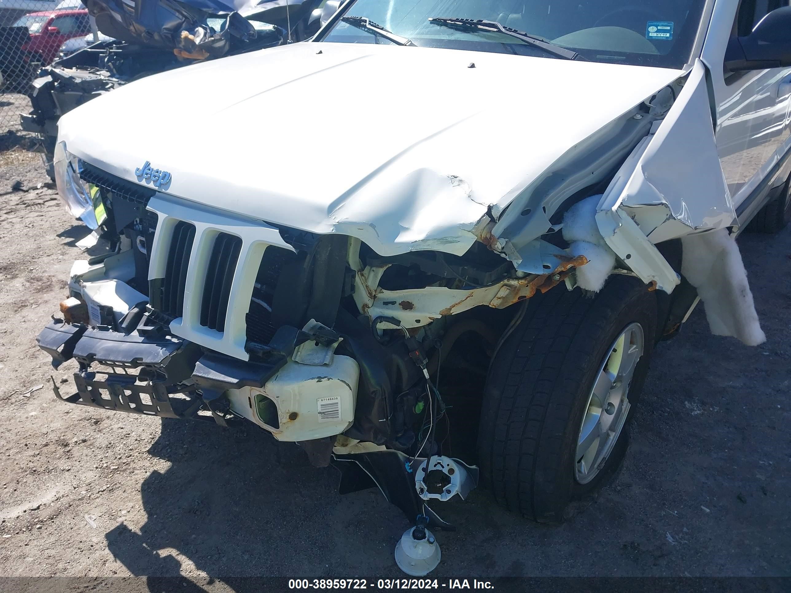 Photo 5 VIN: 1J8GR48K48C139469 - JEEP GRAND CHEROKEE 