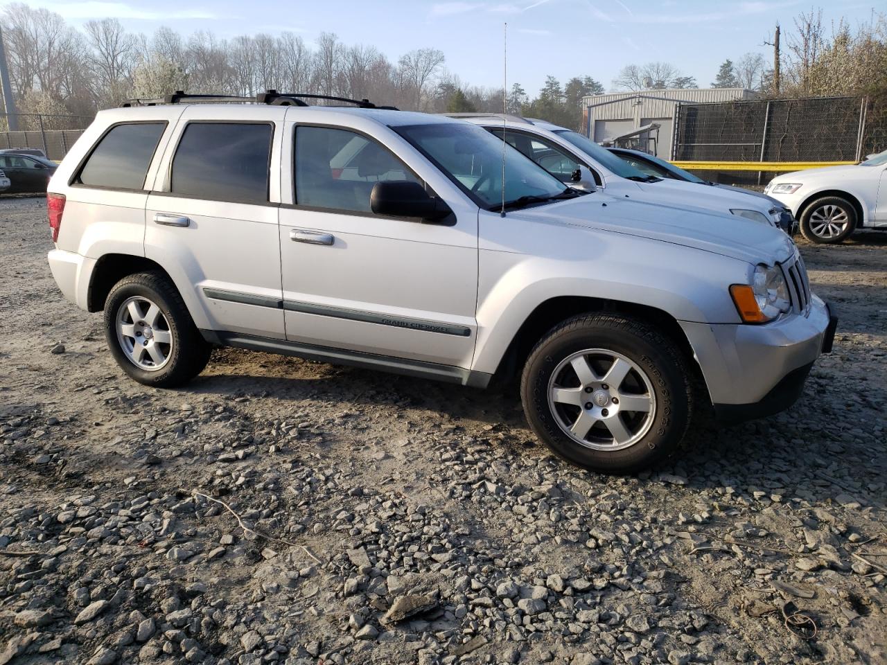 Photo 3 VIN: 1J8GR48K48C167787 - JEEP GRAND CHEROKEE 