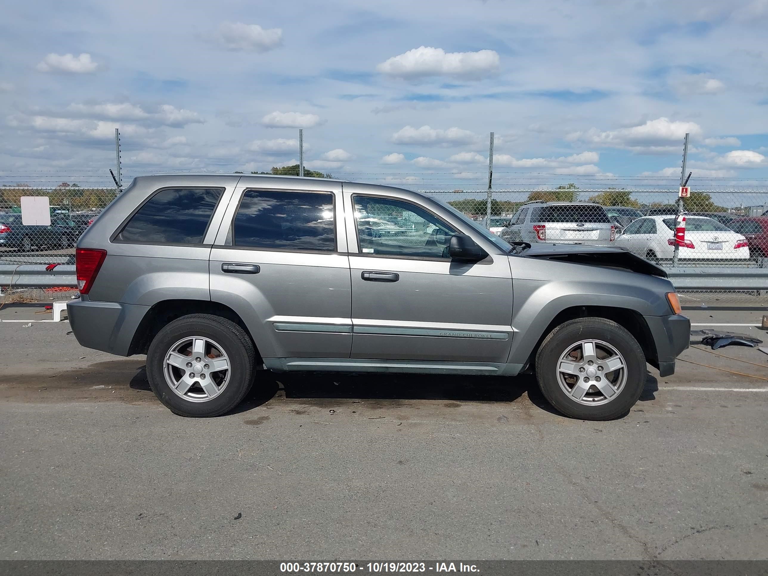 Photo 12 VIN: 1J8GR48K57C688712 - JEEP GRAND CHEROKEE 