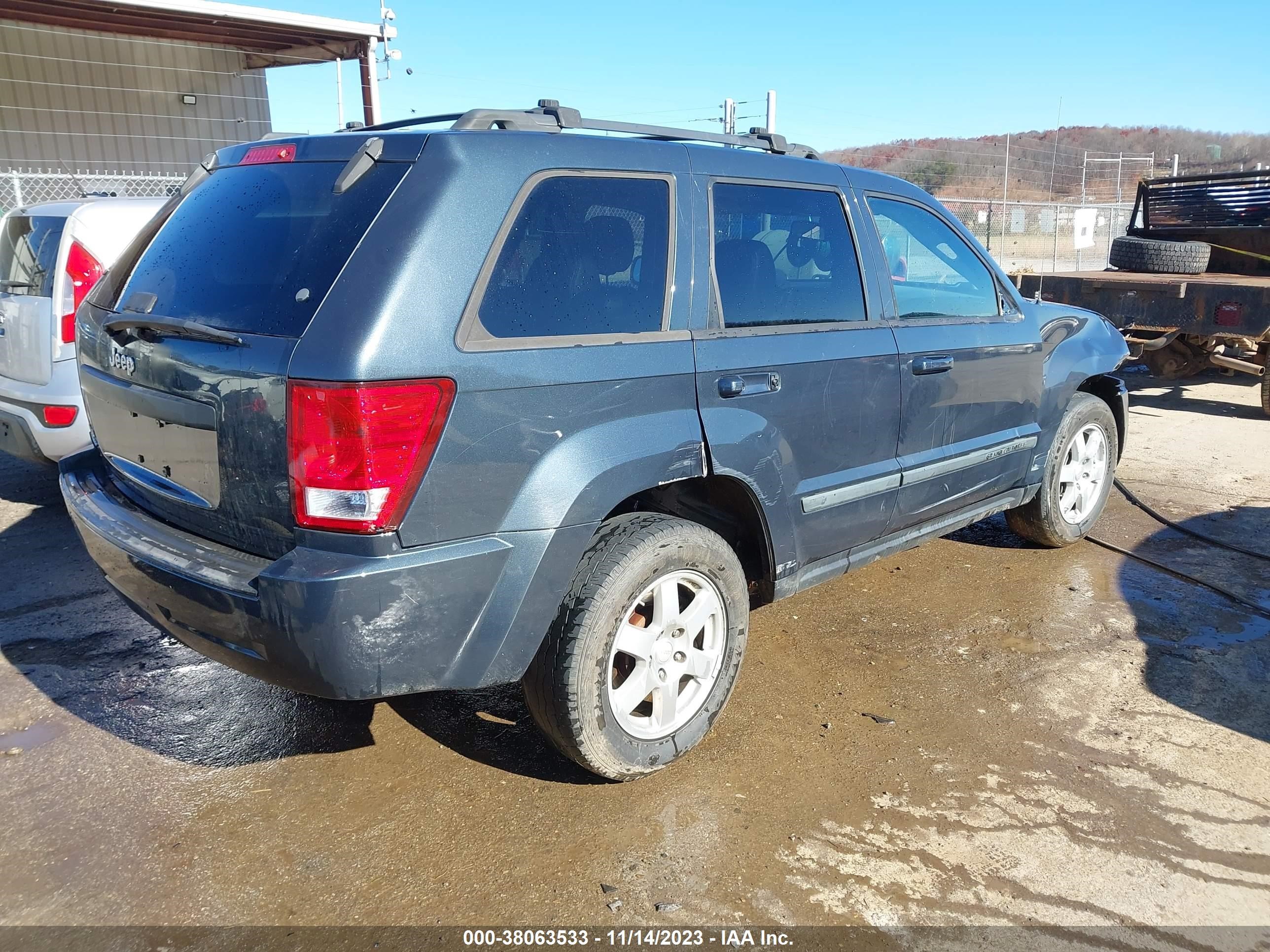 Photo 3 VIN: 1J8GR48K58C139464 - JEEP GRAND CHEROKEE 