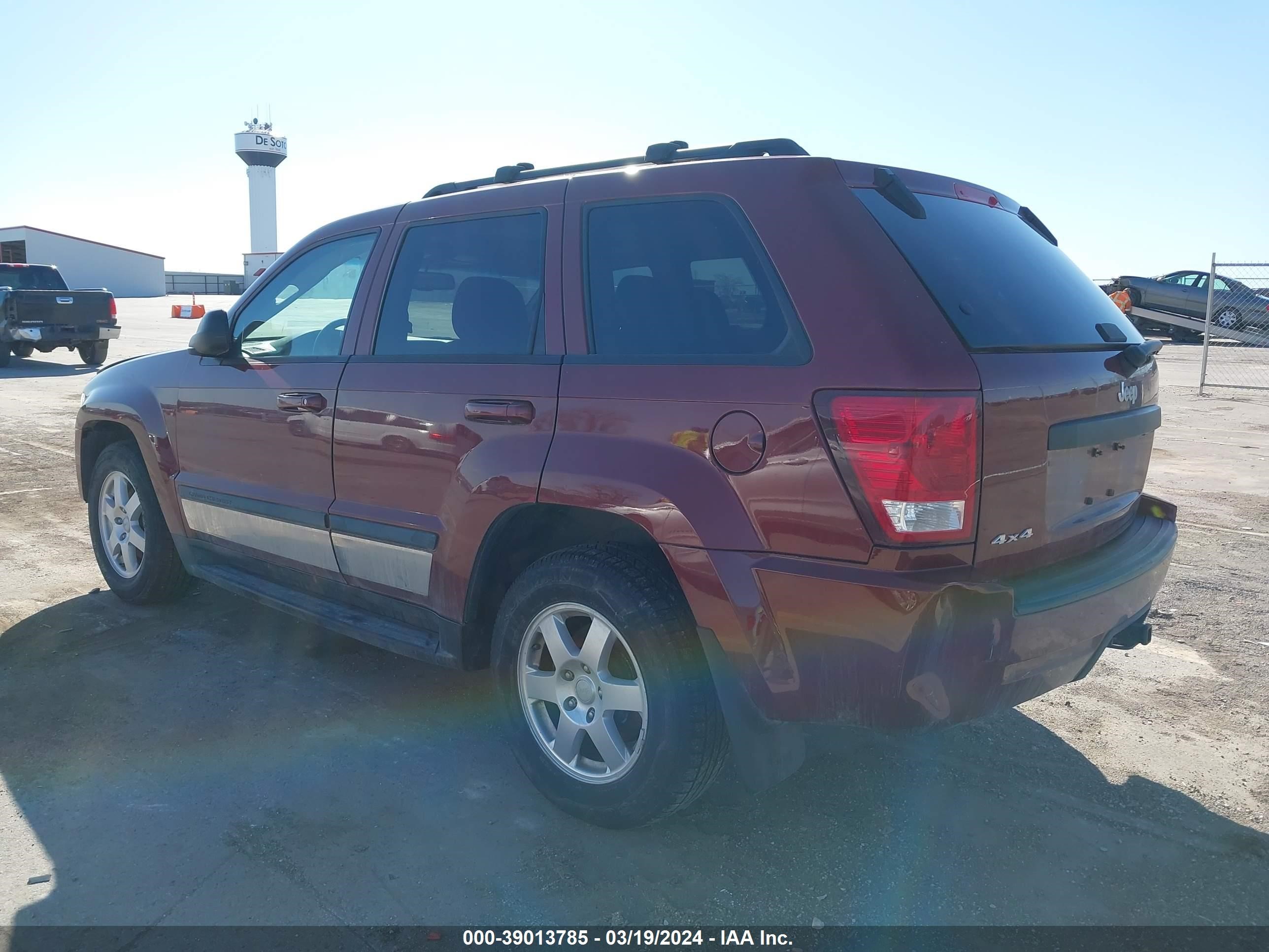 Photo 2 VIN: 1J8GR48K58C201073 - JEEP GRAND CHEROKEE 