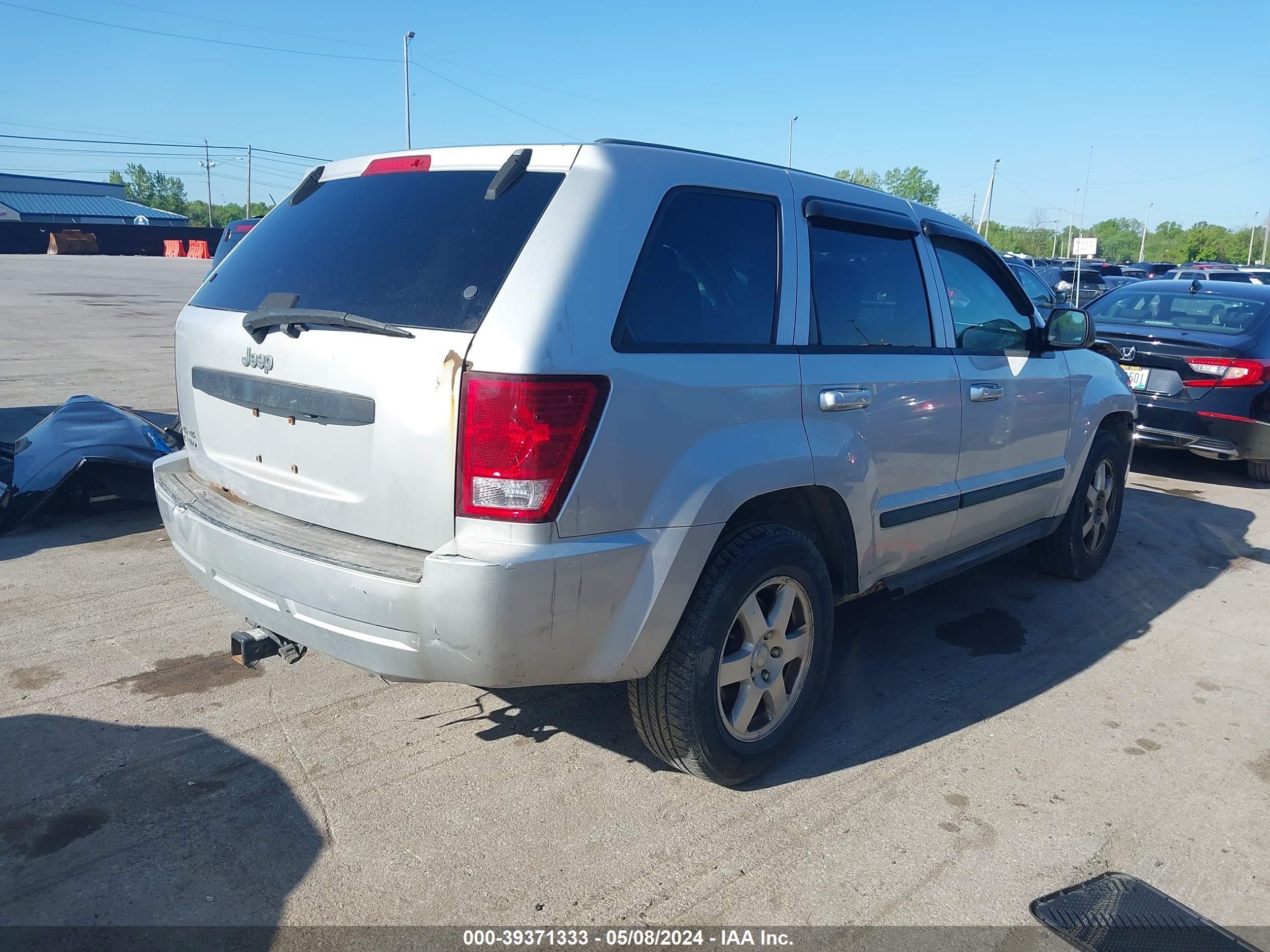 Photo 3 VIN: 1J8GR48K58C204264 - JEEP GRAND CHEROKEE 