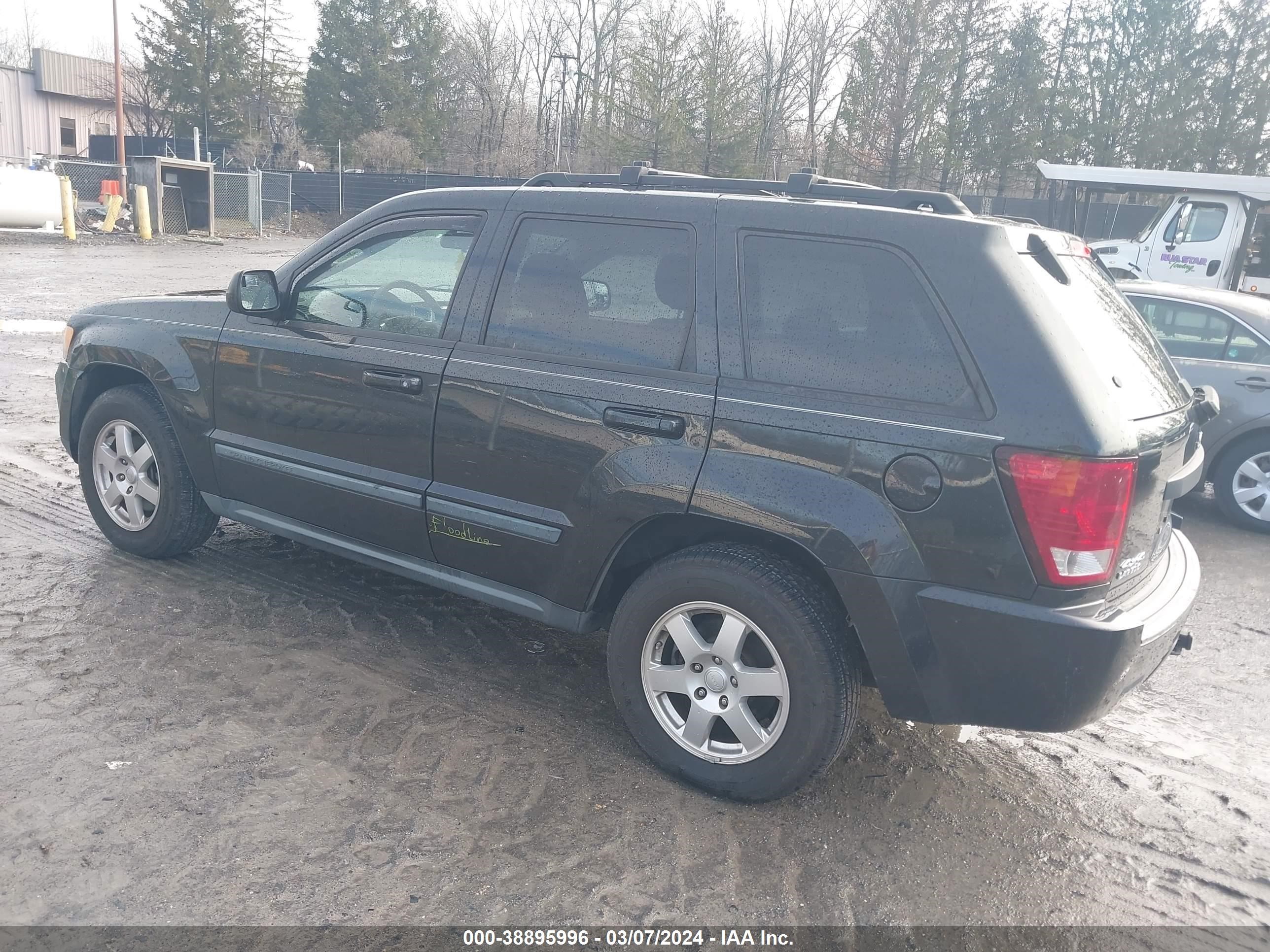 Photo 2 VIN: 1J8GR48K59C536917 - JEEP GRAND CHEROKEE 