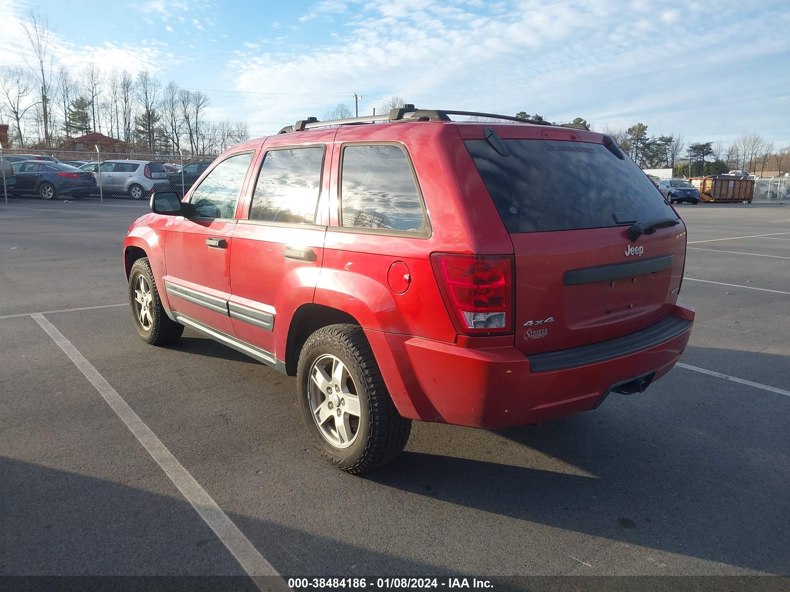 Photo 2 VIN: 1J8GR48K65C610839 - JEEP GRAND CHEROKEE 