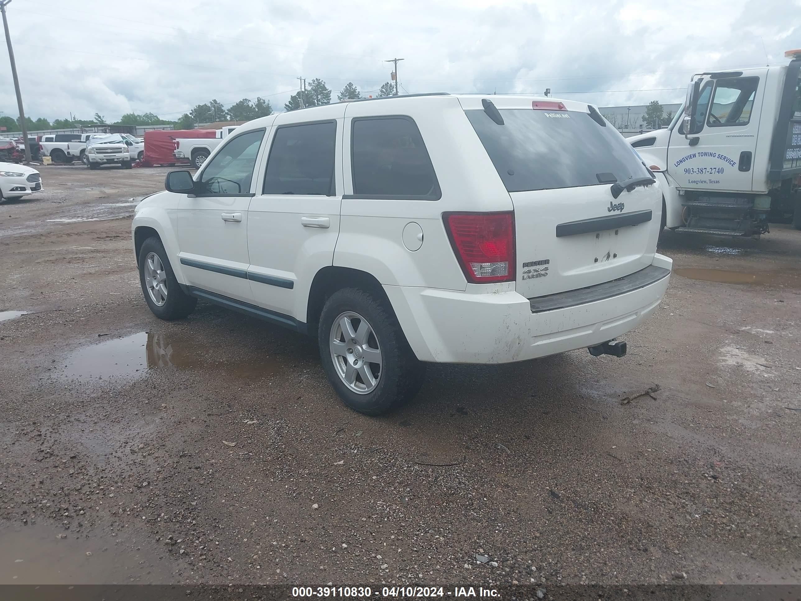 Photo 2 VIN: 1J8GR48K68C196000 - JEEP GRAND CHEROKEE 