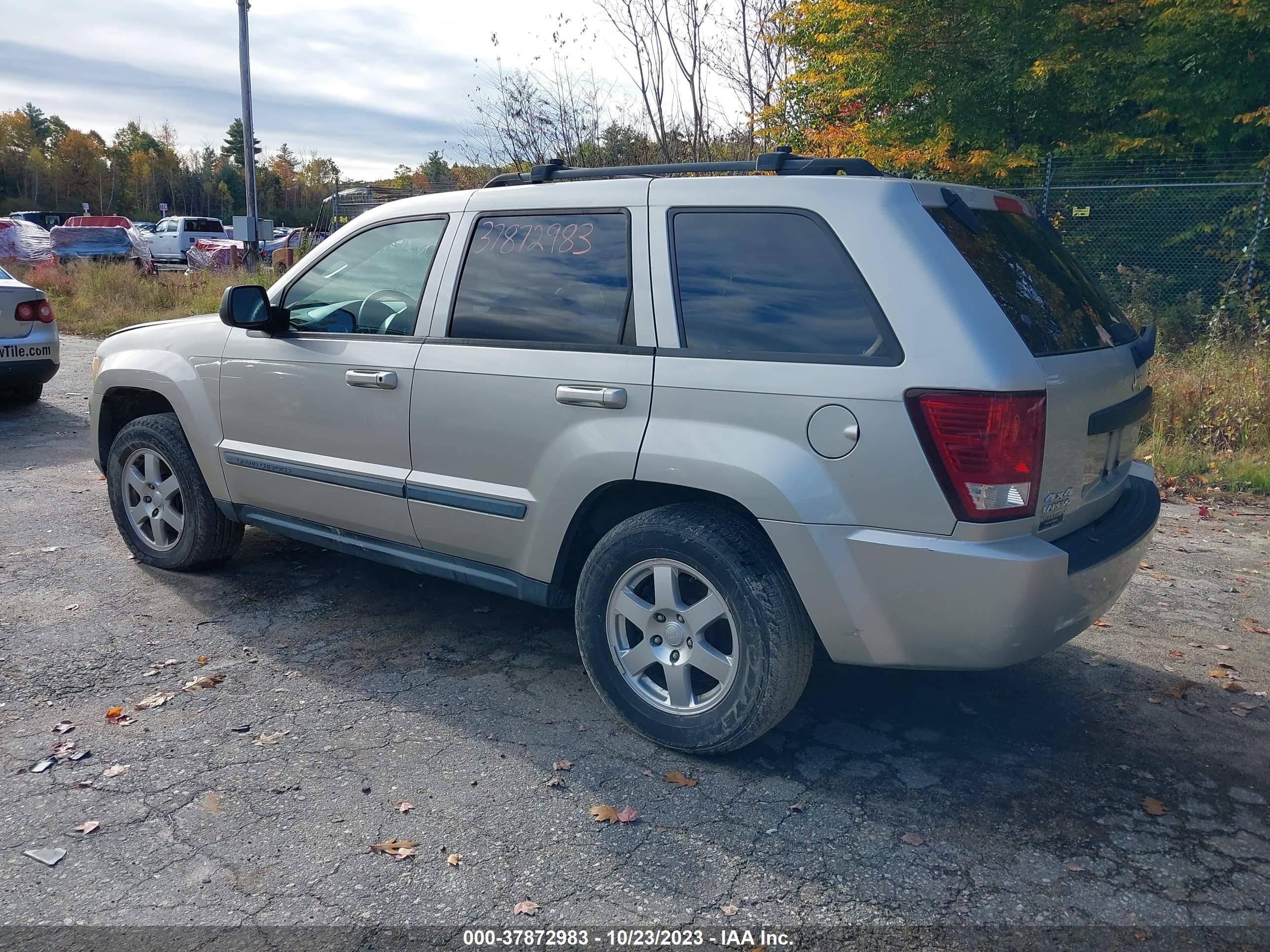 Photo 2 VIN: 1J8GR48K79C524140 - JEEP GRAND CHEROKEE 